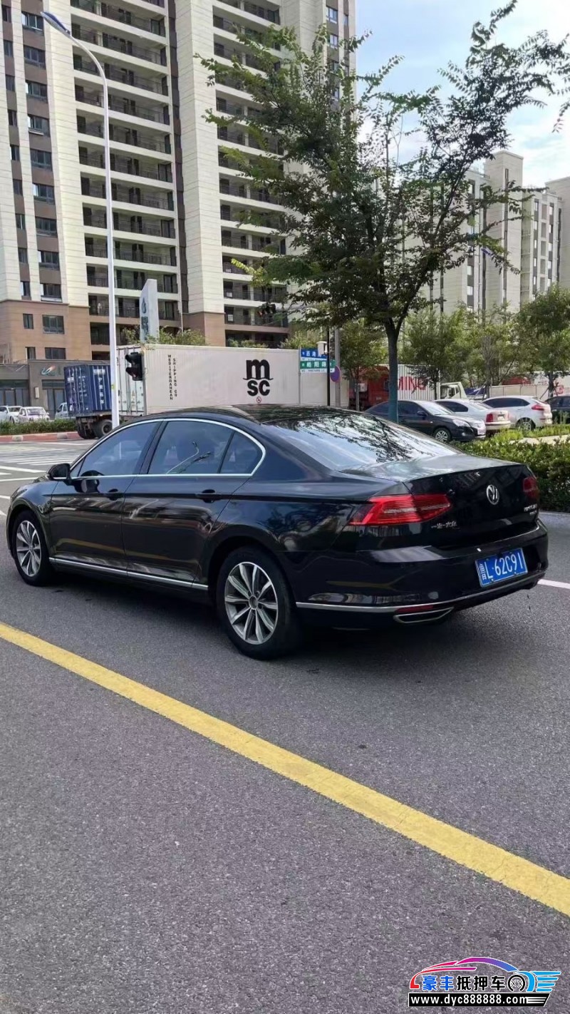 18年大众迈腾轿车抵押车出售