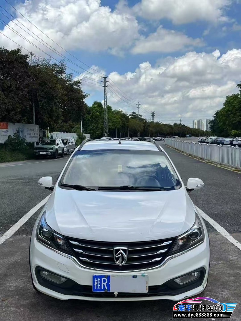 19年宝骏310W轿车抵押车出售