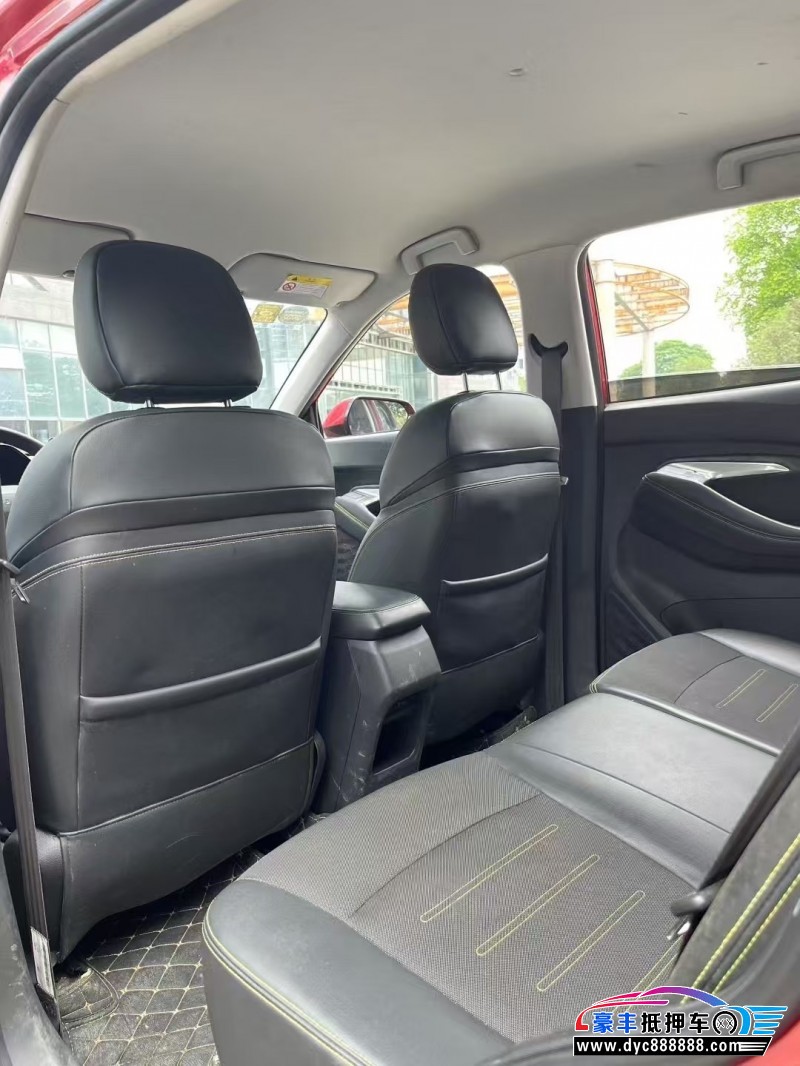 19年宝骏RS3轿车抵押车出售