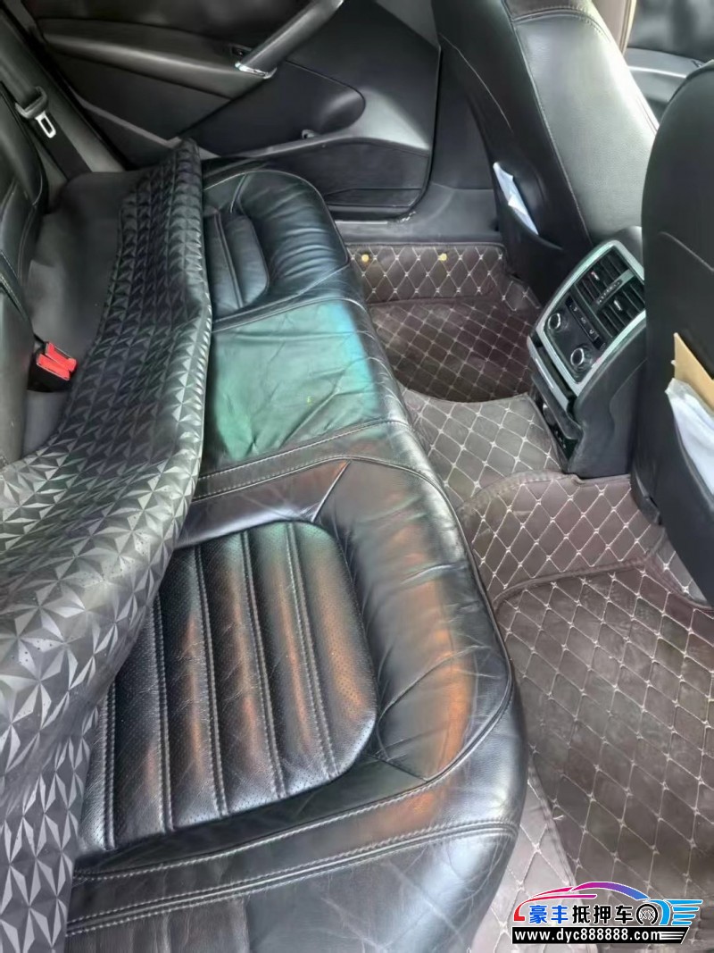 14年大众帕萨特轿车抵押车出售