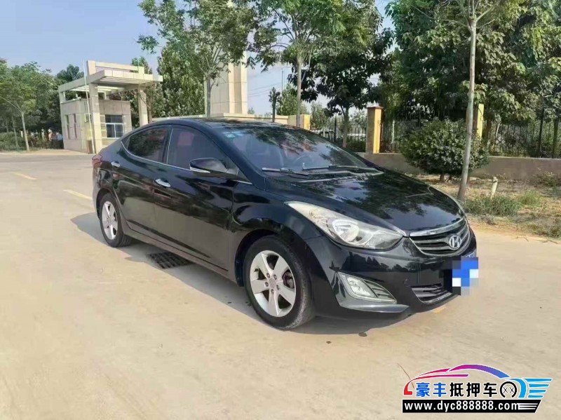 14年现代朗动轿车抵押车出售