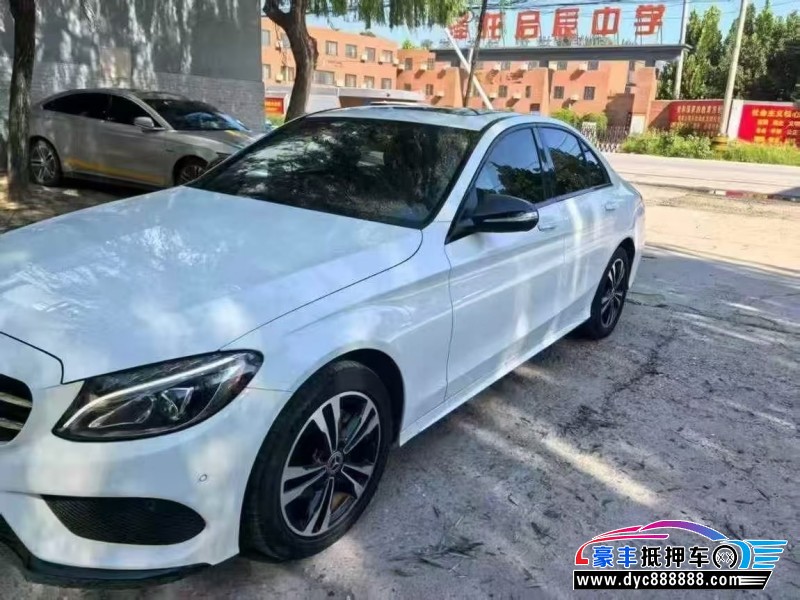 17年奔驰C轿车抵押车出售