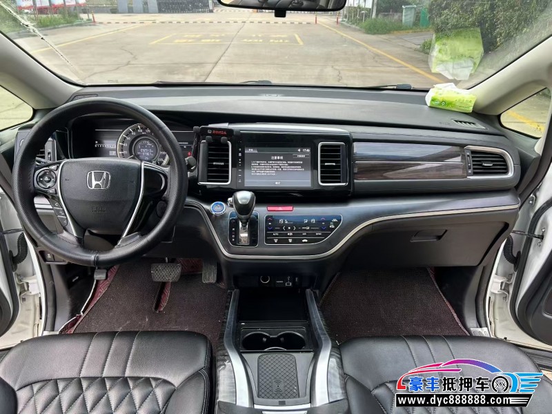 18年本田艾力绅轿车抵押车出售