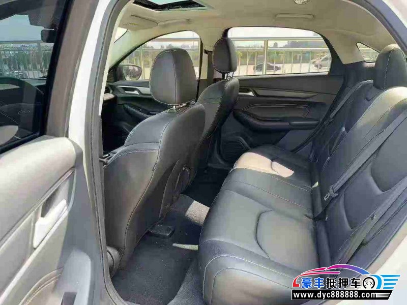 22年福特福睿斯轿车抵押车出售