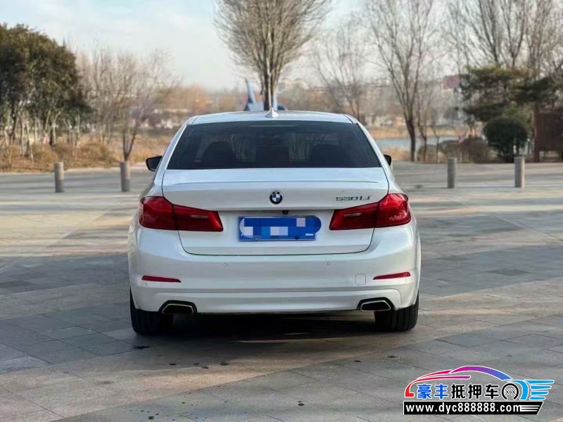 17年宝马5系轿车抵押车出售