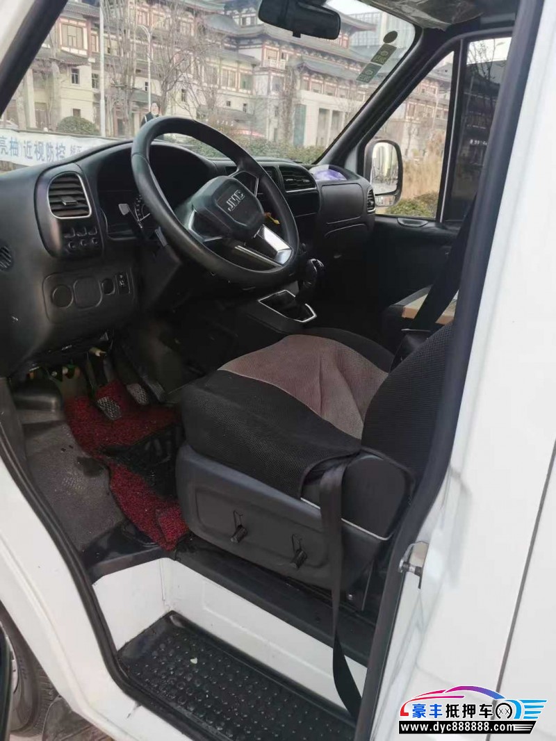 22年江铃特顺轿车抵押车出售