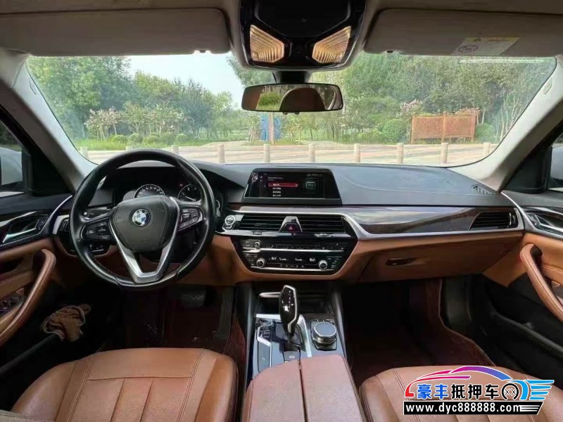 17年宝马5系轿车抵押车出售