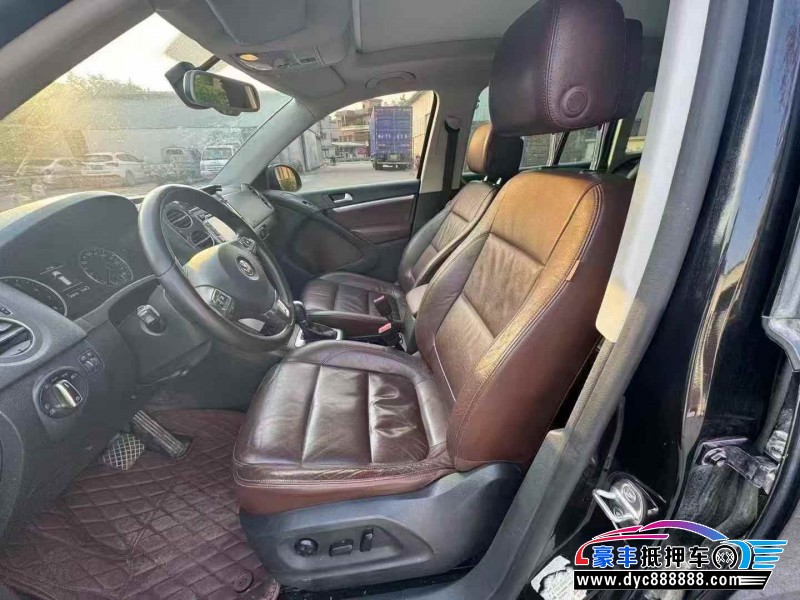 14年大众途威轿车抵押车出售