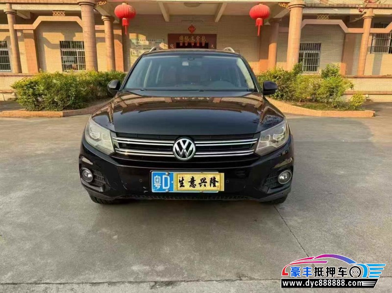 14年大众途威轿车抵押车出售