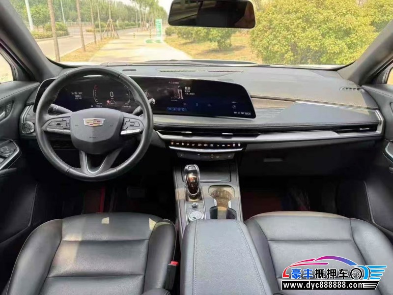 23年凯迪拉克XT4轿车抵押车出售