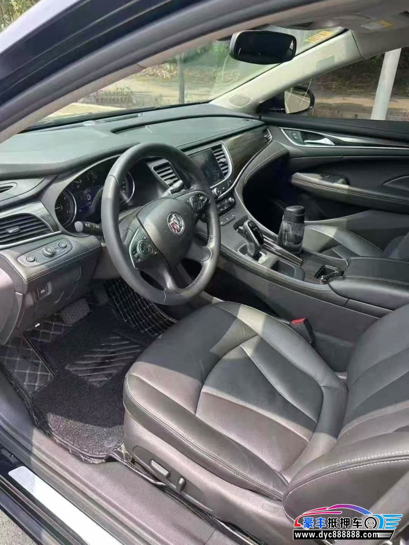 22年别克君越轿车抵押车出售