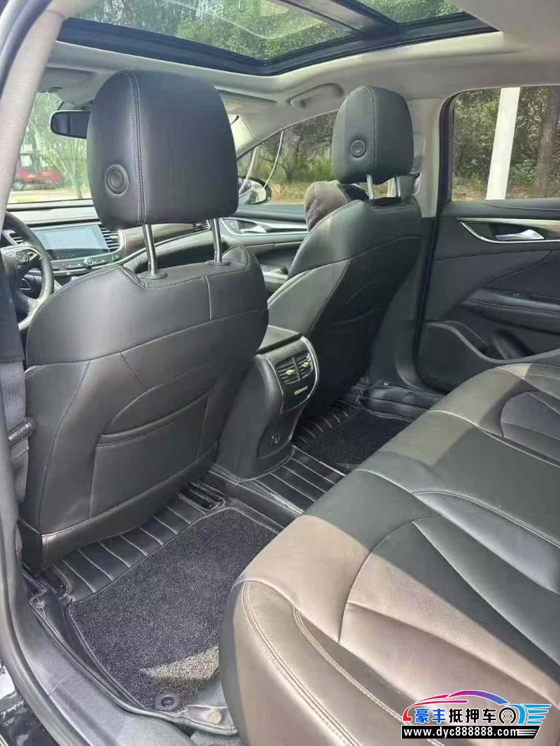 22年别克君越轿车抵押车出售