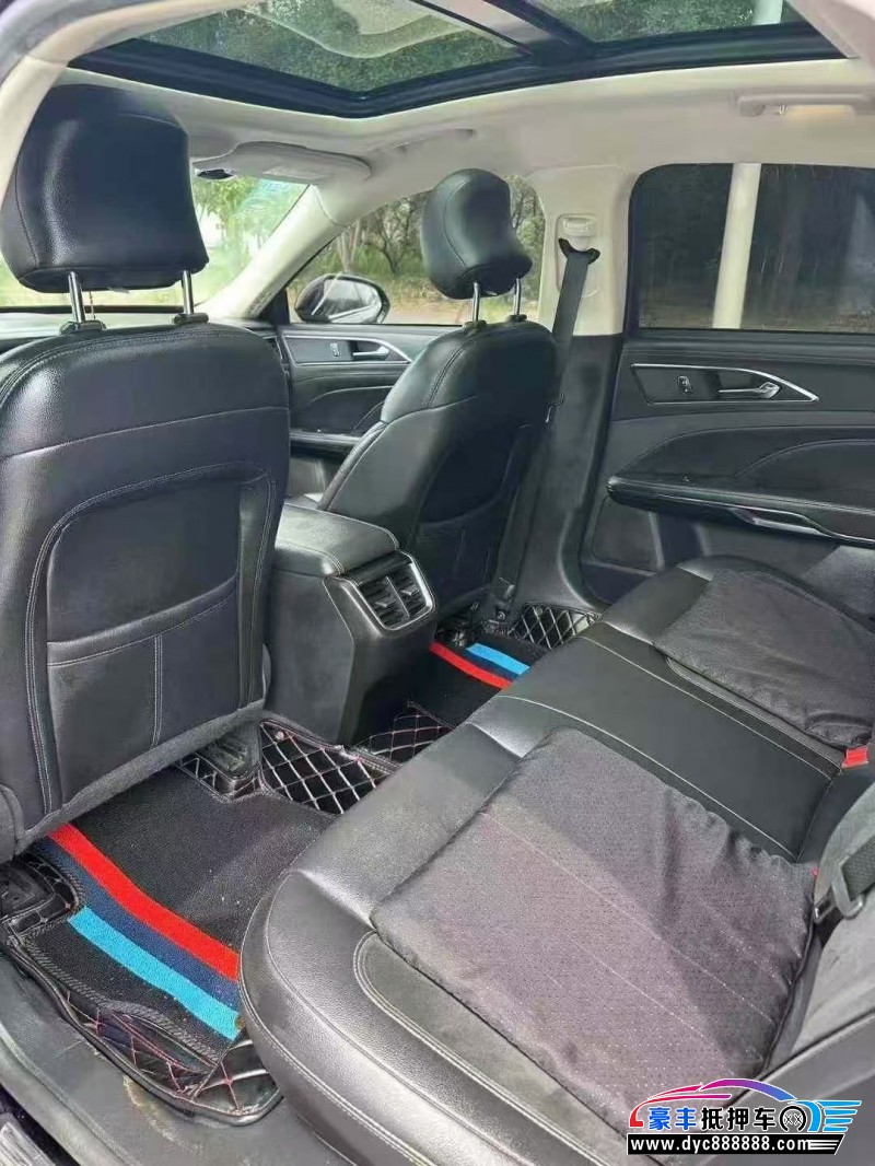 20年福特金牛座轿车抵押车出售