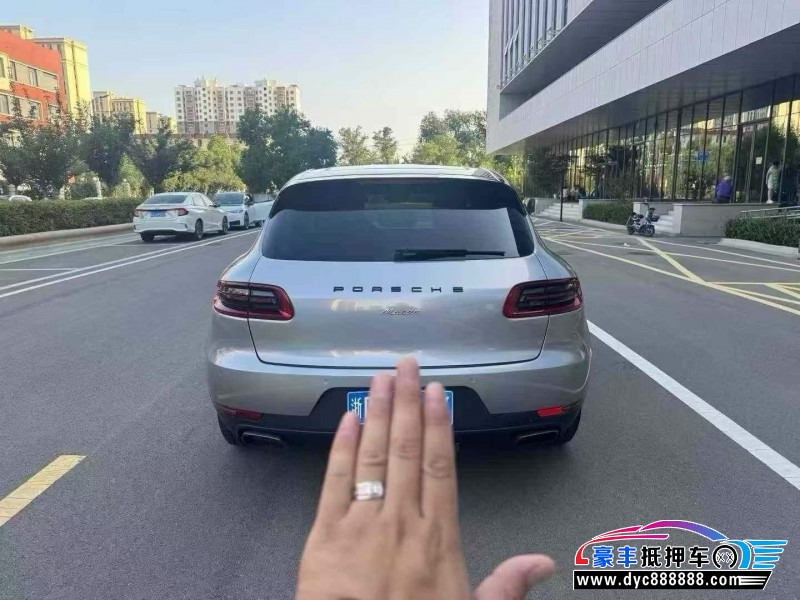 14年保时捷Macan迈凯轿车抵押车出售