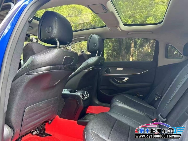 19年奔驰E轿车抵押车出售