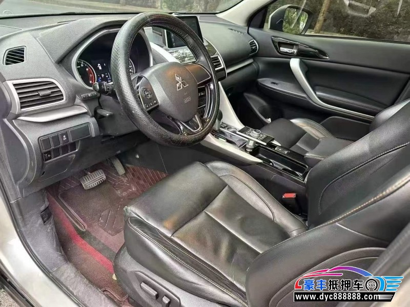 19年三菱奕歌轿车抵押车出售