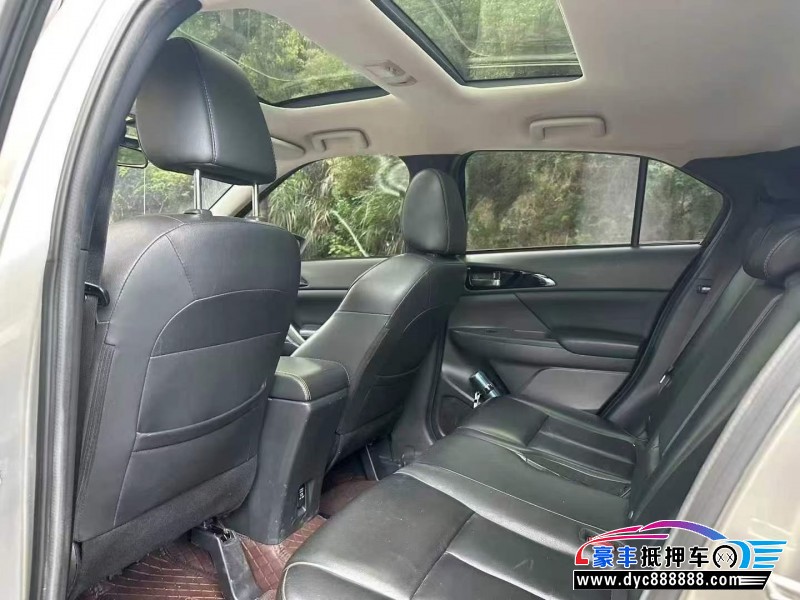 19年三菱奕歌轿车抵押车出售