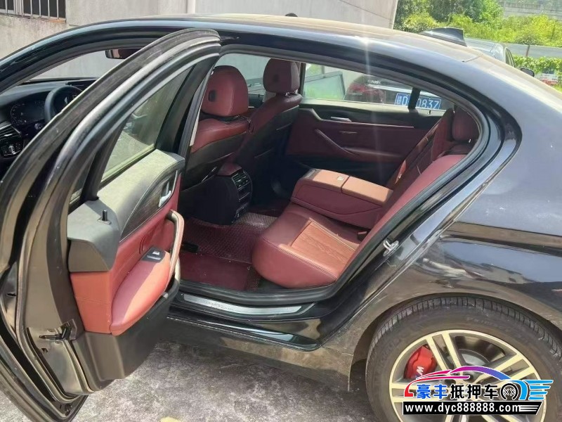 20年宝马5系轿车抵押车出售