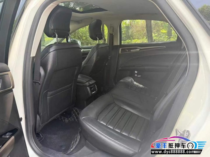 15年福特蒙迪欧轿车抵押车出售