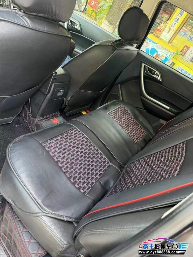 16年江铃域虎轿车抵押车出售