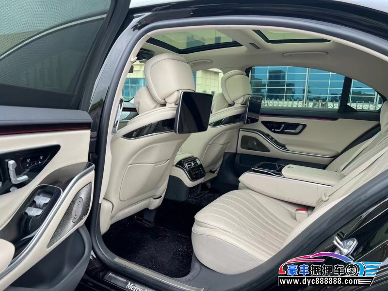 21年奔驰S轿车抵押车出售