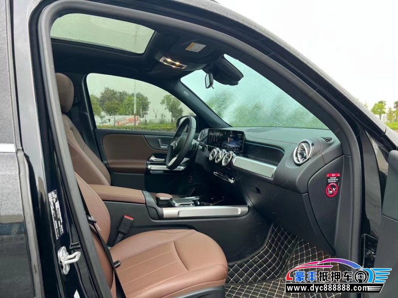 24年奔驰GLB轿车抵押车出售