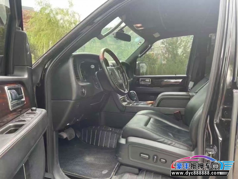 16年林肯领航员轿车抵押车出售