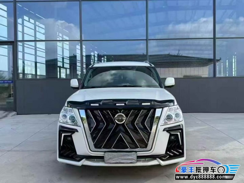 17年日产途乐轿车