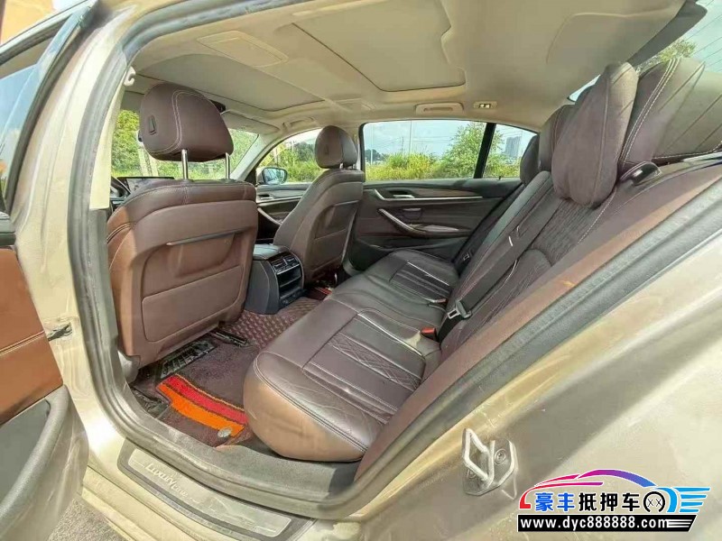 19年宝马5系轿车抵押车出售