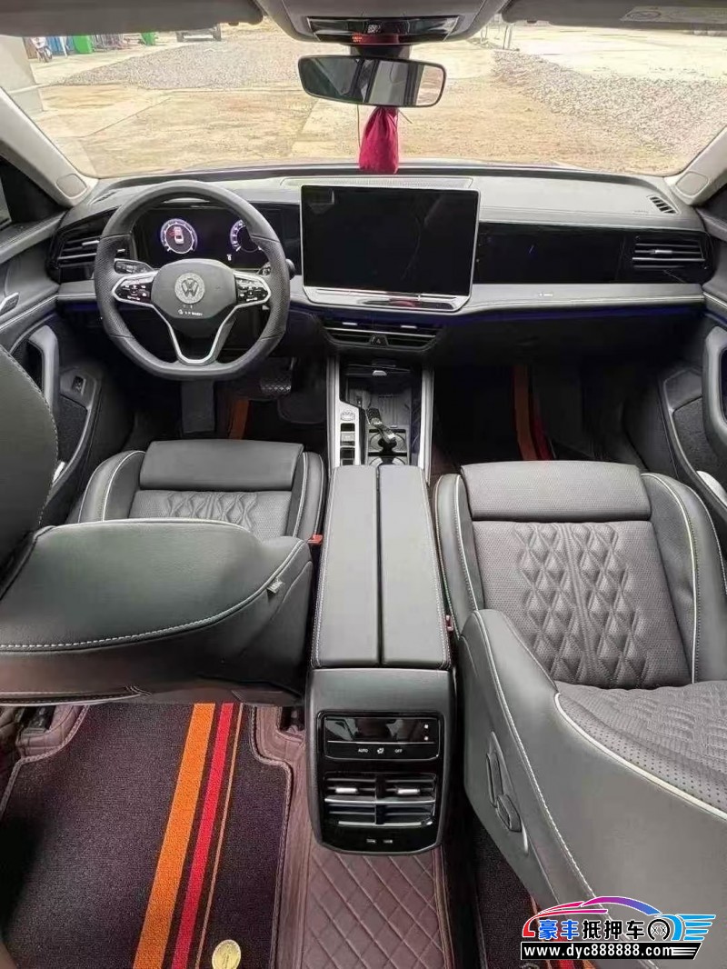 25年大众迈腾轿车抵押车出售