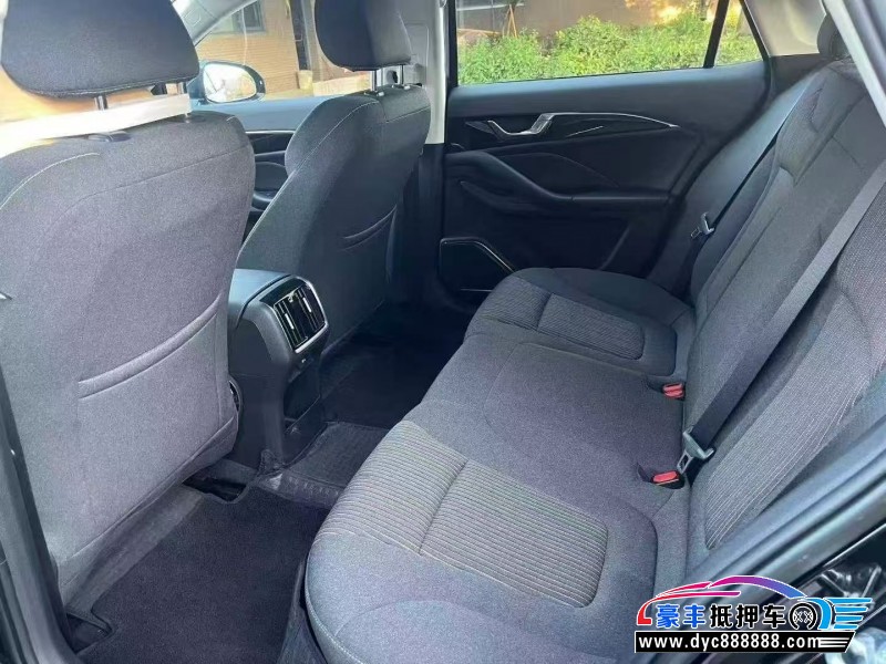 25年奔腾B70轿车抵押车出售