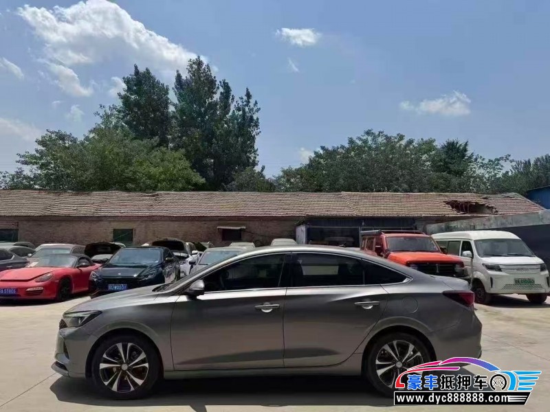 20年长安逸动轿车抵押车出售