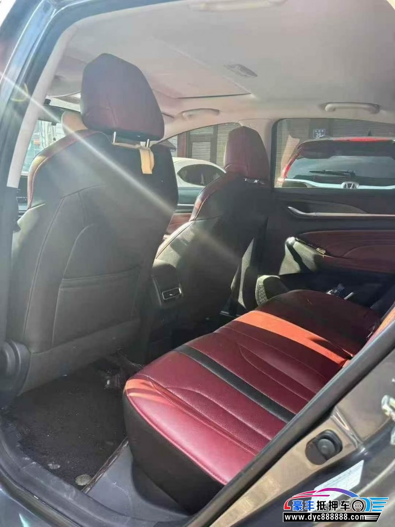 21年长安逸动轿车抵押车出售