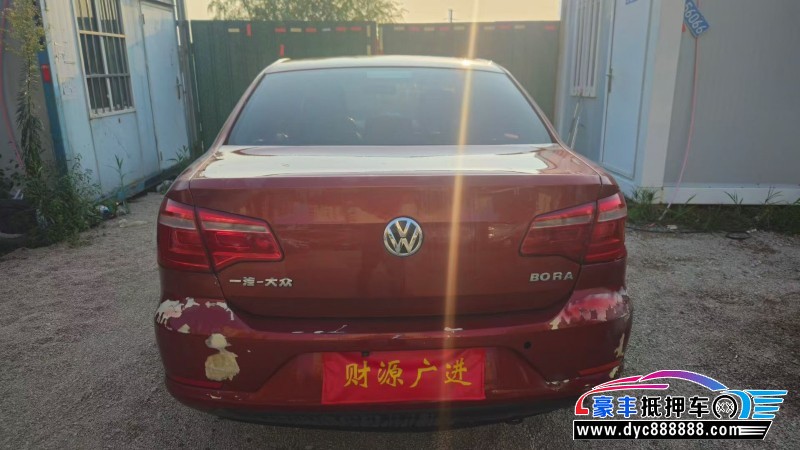 13年大众宝来轿车抵押车出售