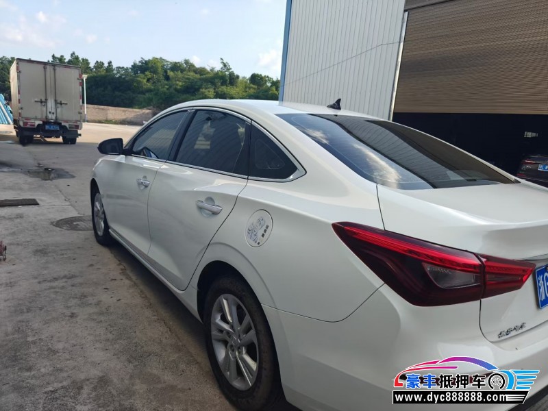 20年长安逸动轿车抵押车出售