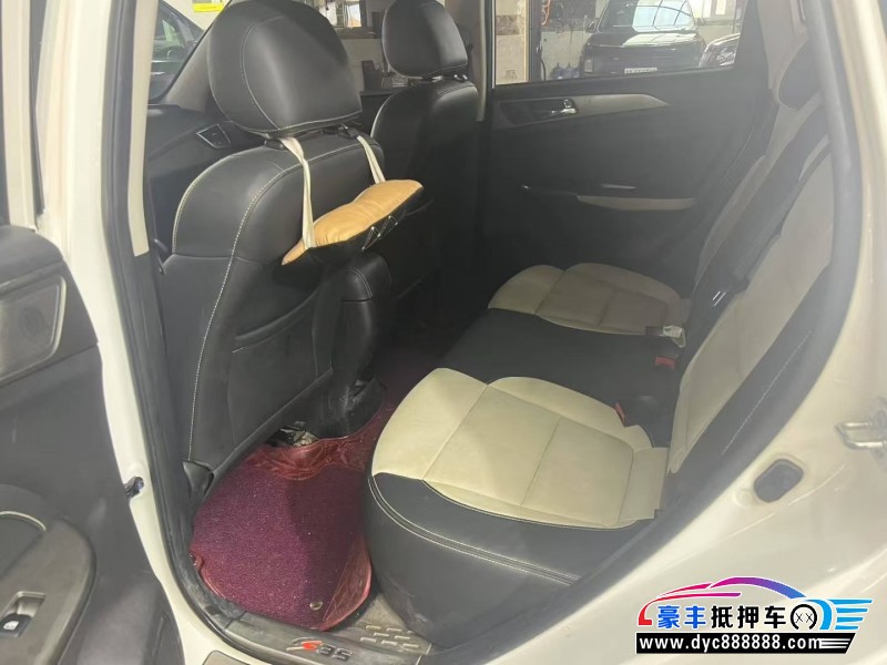 17年长安CS35轿车抵押车出售