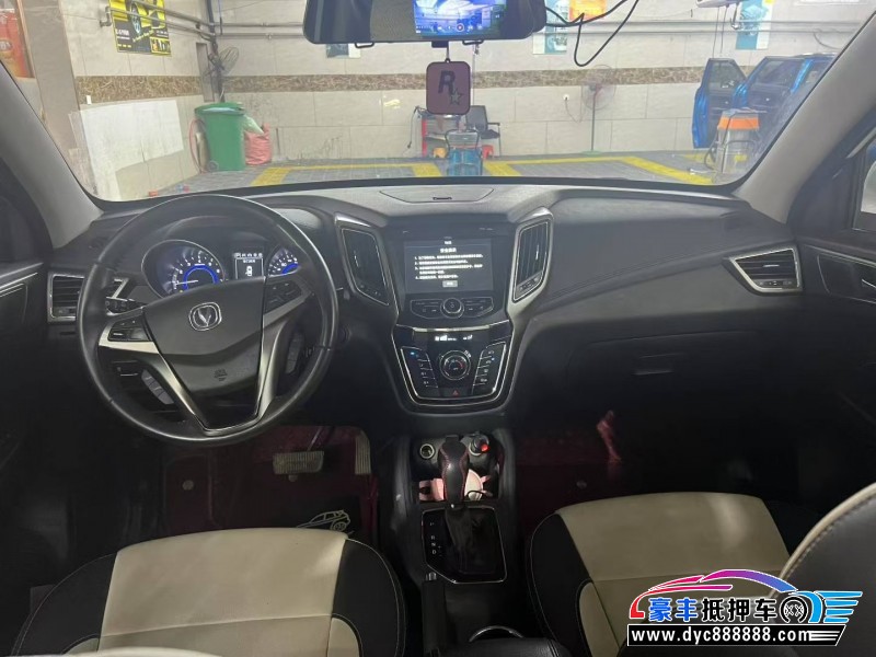 17年长安CS35轿车抵押车出售