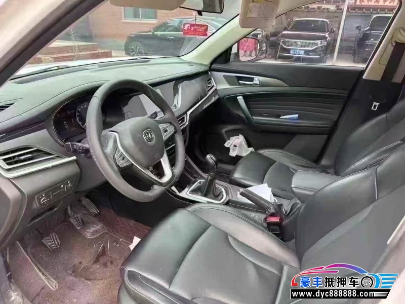 21年长安CS35轿车抵押车出售