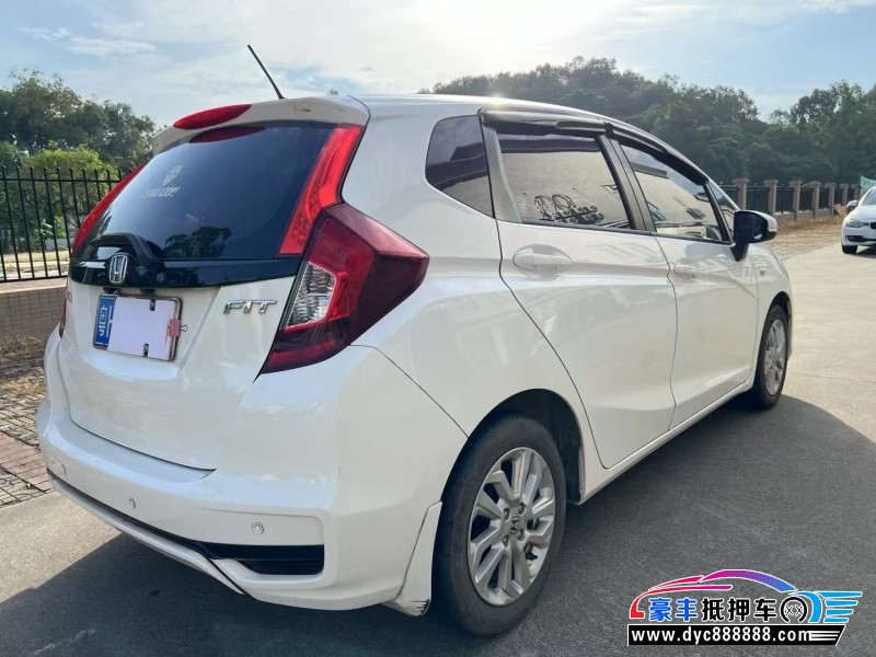 19年本田飞度轿车抵押车出售