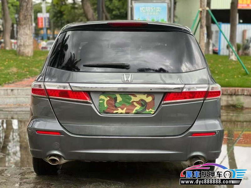 13年本田奥德赛轿车抵押车出售