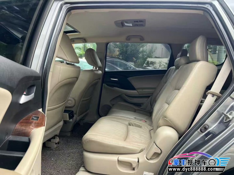 13年本田奥德赛轿车抵押车出售