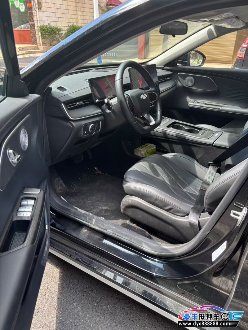 25年奇瑞风云轿车抵押车出售