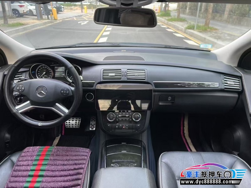 17年奔驰R轿车抵押车出售