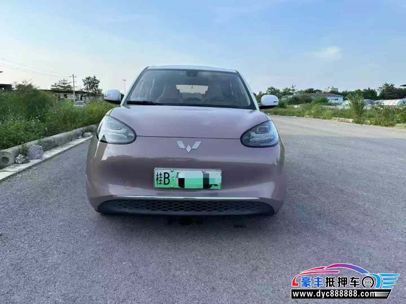 23年五菱缤果轿车抵押车出售