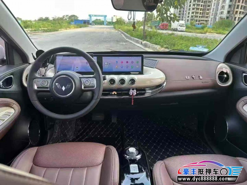 23年五菱缤果轿车抵押车出售