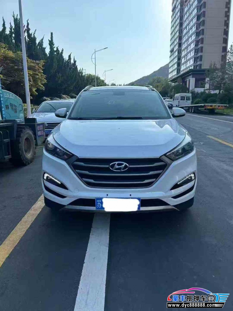 17年现代途胜轿车抵押车出售