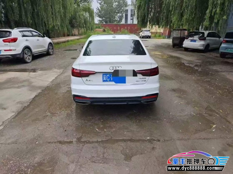 22年奥迪A4L轿车抵押车出售