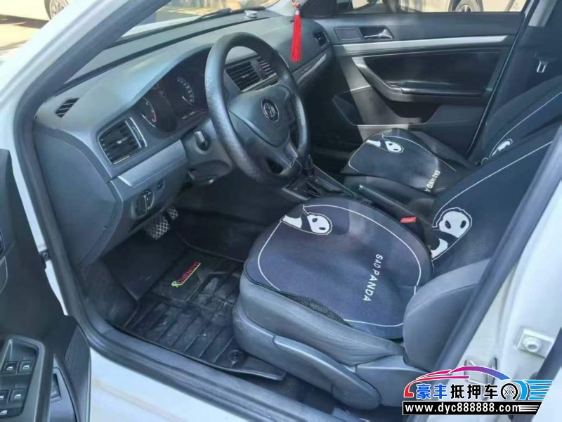 17年大众朗逸轿车抵押车出售