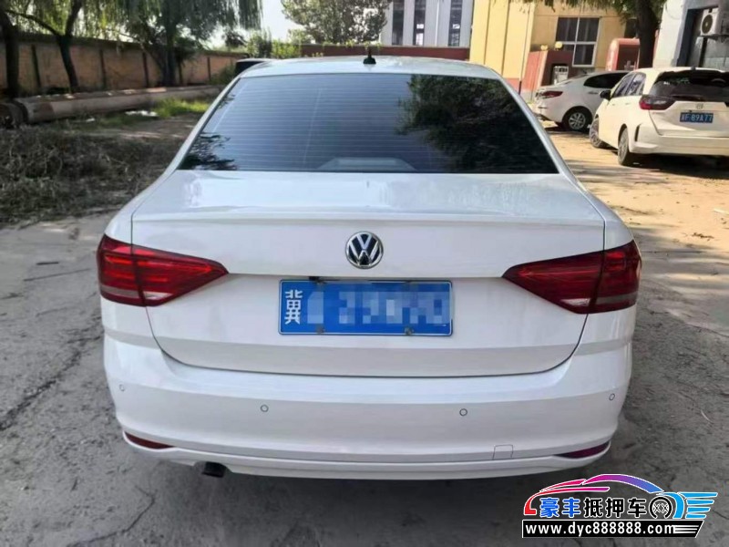 17年大众朗逸轿车抵押车出售