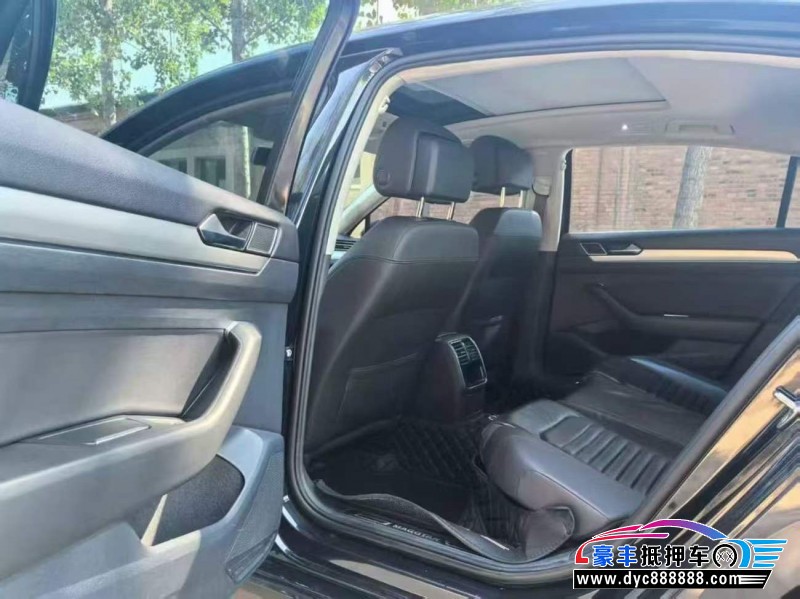 17年大众迈腾轿车抵押车出售